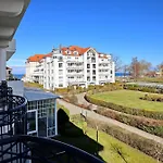 Haus Am Park 27 *