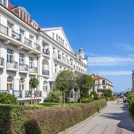 Haus Am Park 27 Apartment *