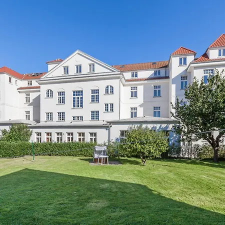 Haus Am Park 27 * Ostseebad Kühlungsborn